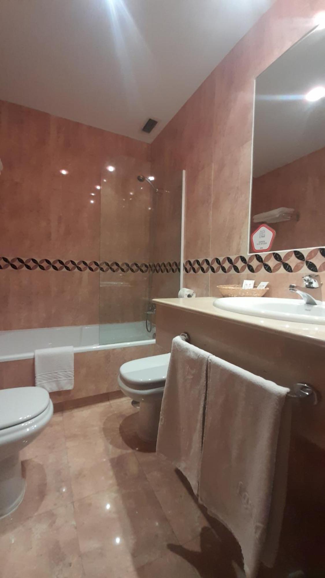Hotel Las Moreras Леон Экстерьер фото